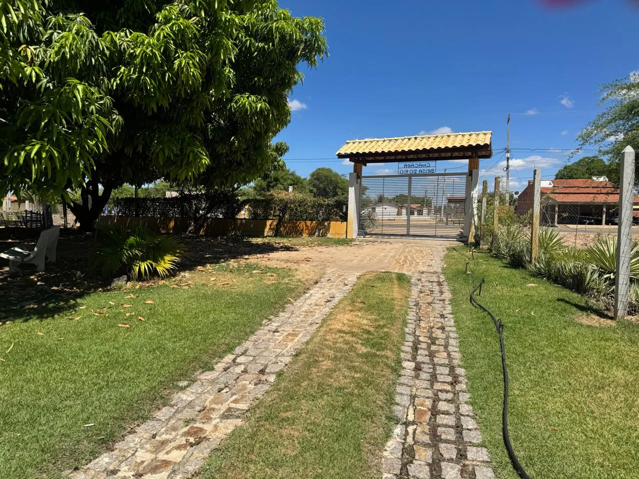 VENDO OU TROCOEM CASA LINDA  CHACARA  BEIRA RIO